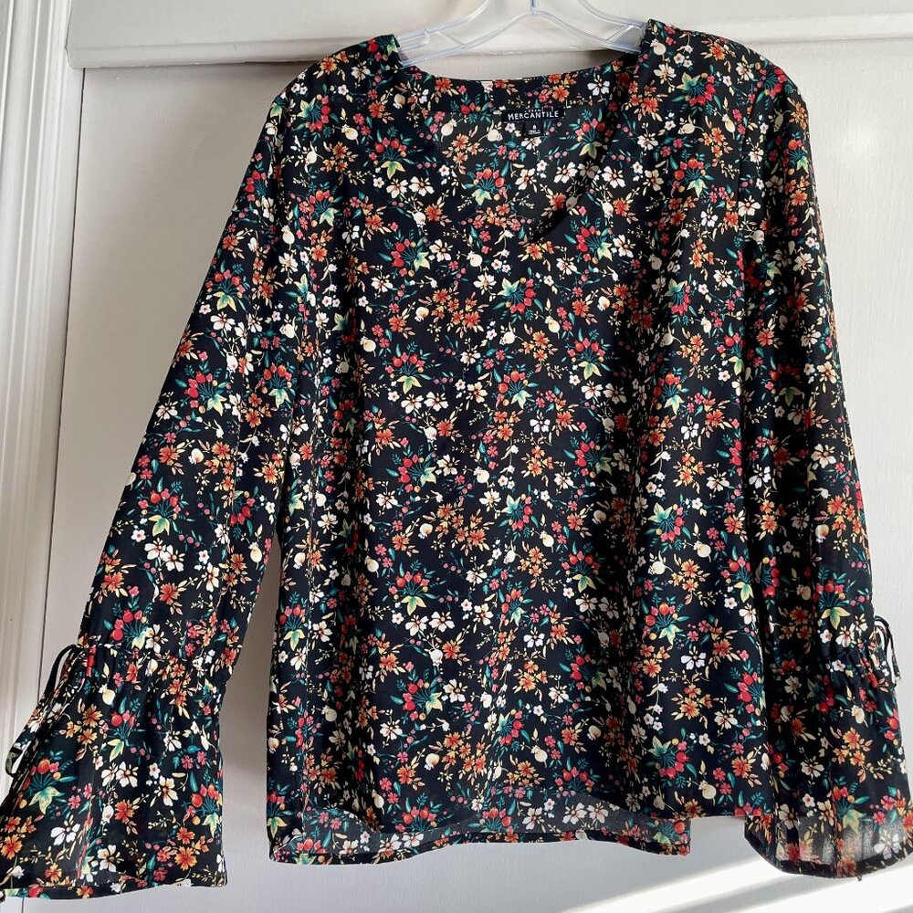 J. Crew Mercantile Versaille Black Floral Top Size 8 Flounce Tie Sleeve Blouse M
